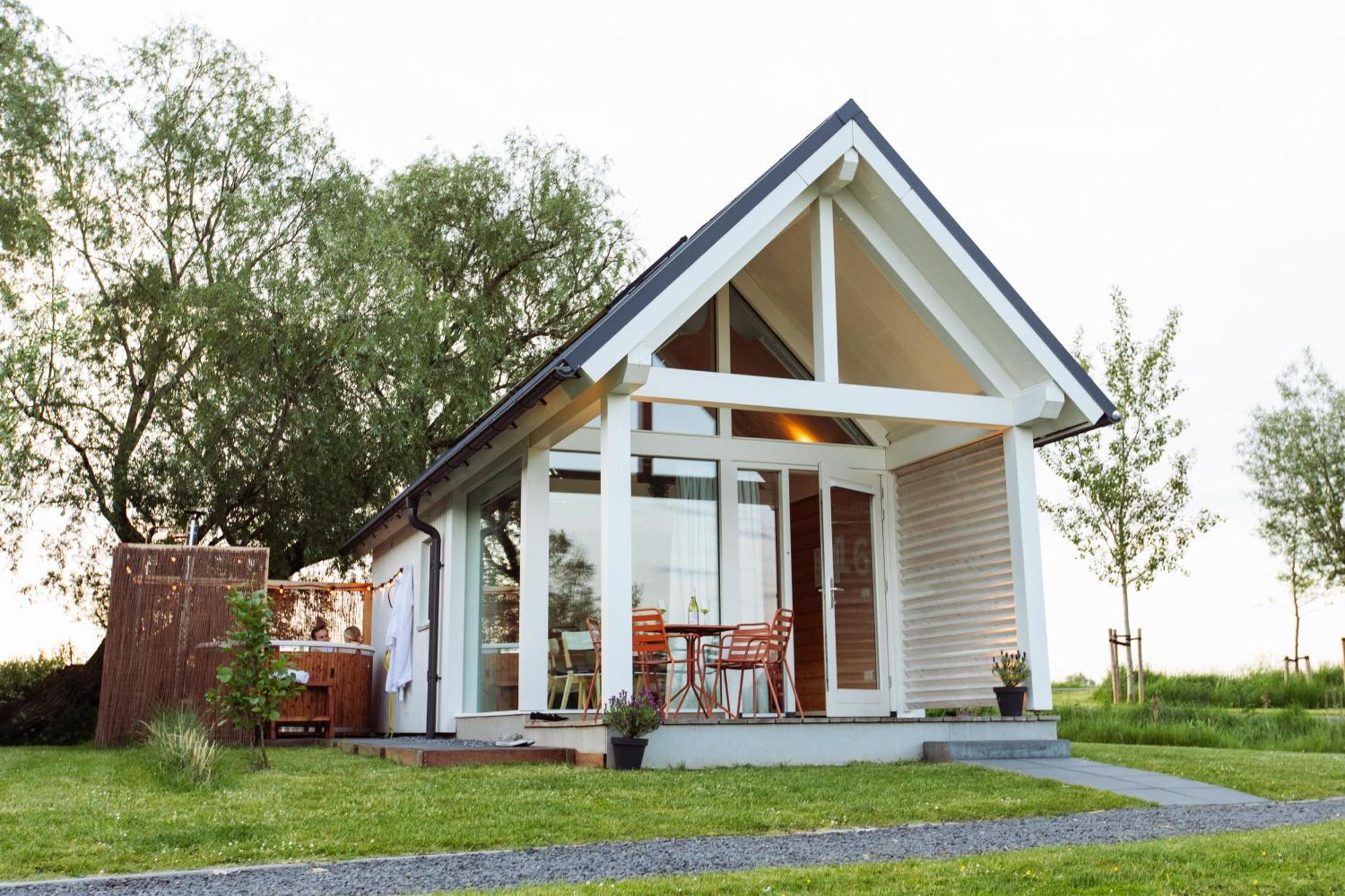 Tiny house - vakantiepark de Schreiershoek Dokkum Kamer foto